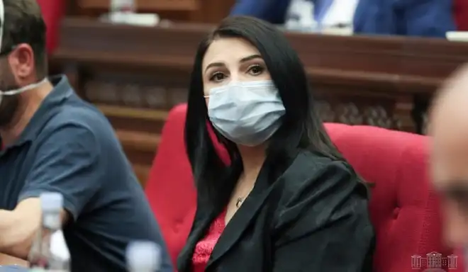 «Իմ Քայլ»-ի պատգամաւոր Լիլիթ Ստեփանեան վարակուած է «Քորոնա»ով