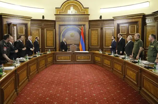 Փաշինեանի   գլխաւորութեամբ  տեղի  ունեցած է  Անվտանգութեան  Խորհուրդի  նիստ