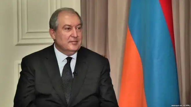 Նախագահը խորհրդակցութիւնները շարունակելու կոչ կ'ընէ