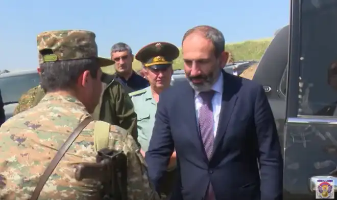 Նիկոլ Փաշինյանն ու Բակո Սահակյանը մասնակցել են  ՊԲ-ի շտաբում անցկացված խորհրդակցությանը (Տեսանյութ)