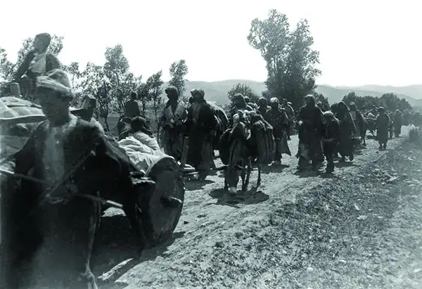 Էրզրումի հայերի բռնագաղթի տեսարան