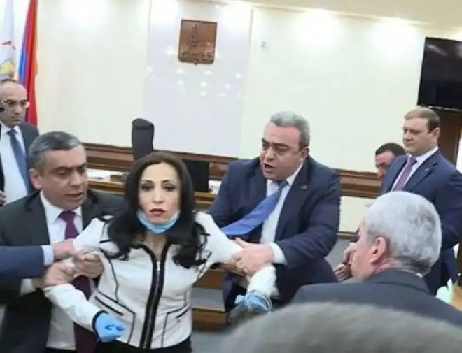 Երևանի քաղաքապետարանում ծեծկռտուքի փաստով հարուցվել է քրեական գործ
