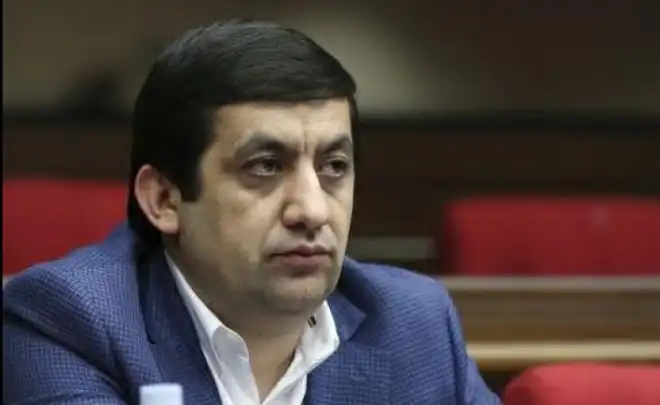 «Իմ քայլ»ական Տիգրան Կարապետեան հրաժարեցաւ պատգամաւորի իր լիազօրութենէն