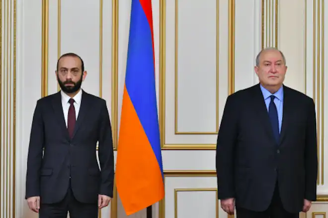 Արմէն  Սարգսեան Ազգային Ժողովէն ներս հանդիպած է Արարատ Միրզոյեանին