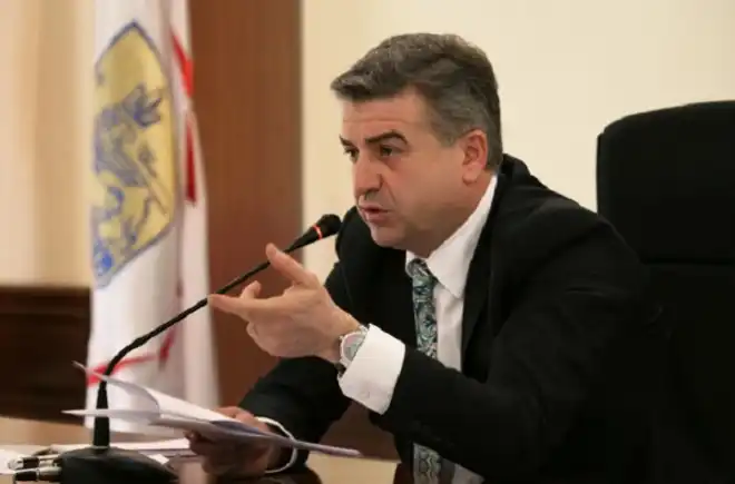 Փաշինեանի  կողմէ   միակողմանի առաջարկներ եղան. Կարապետեանը հանդիպման չեղարկման մասին
