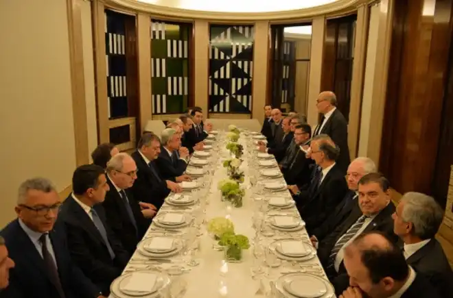 Նախագահ Սարգսեան հանդիպում  ունեցած է Պրիւքսէլի հայ գործարարներուն հետ