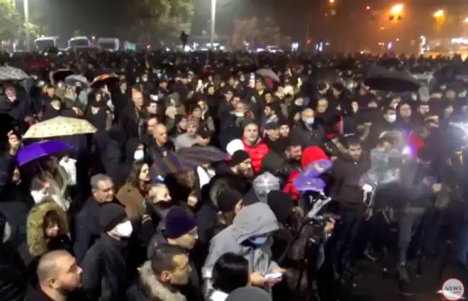 Հայաստանի մէջ. Յառաջիկայ երեքշաբթի օր՝ գործադուլ եւ զանգուածային բողոքի  գործողութիւններ