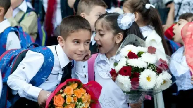 Արցախի մէջ այսօր առաջին զանգը հնչեց 2636 աշակերտի համար