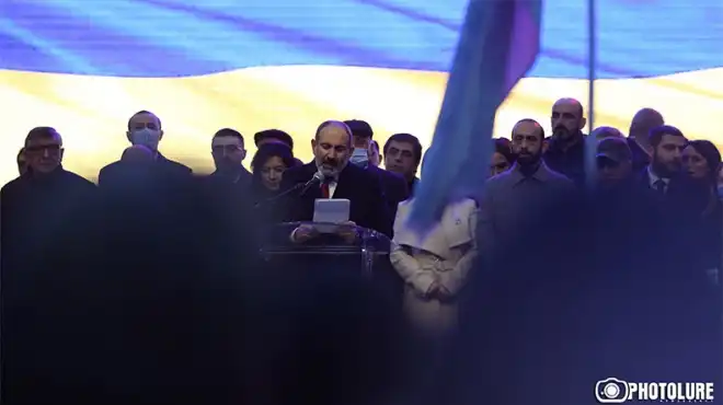 Փաշինեան նոր սահմանադրութիւն ունենալուն ակնարկեց