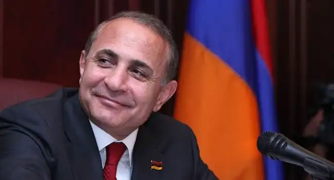 Վարչապետ Հովիկ Աբրահամյանի գլխավորած ՀՀ պաշտոնական պատվիրակությունը մեկնել է Արցախ