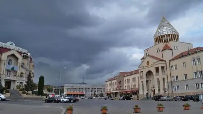 «Քորոնա»ի Տագնապ.Արցախի կառավարական մարմիններու գրասենակները կը դադրեցնեն իրենց աշխատանքը