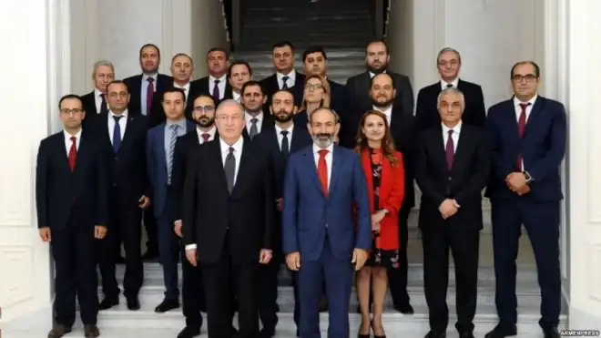 Վարչապետի գրութեամբ նախագահին առաջարկուած է աշխատանքէն ազատել ԲՀԿ֊ական և ՀՅԴ֊ական պաշտօնեաները