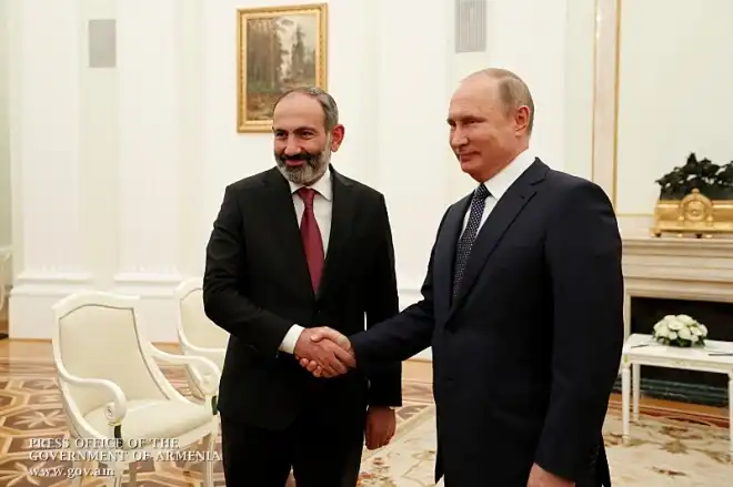 Փութինը շնորհաւորած է Փաշինեանը