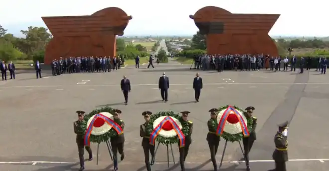 Յարգանքի տուրք՝ Սարդարապատի ճակատարմարտի հերոսներու յիշատակին