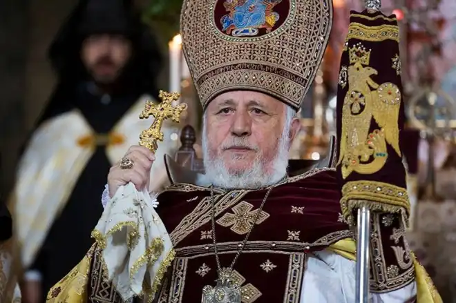 Քրիստոսի էջքով սրբագործված մեր երկրում հարատև պահենք Հարության լույսն ու զորությունը և շարունակ նորոգվենք մեր Փրկչի պարգևած շնորհով․ Գարեգին Բ