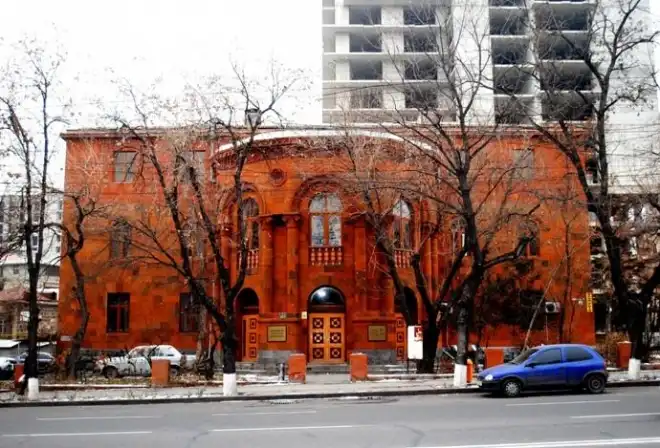 Հայաստանի գրողներու միութիւնը կը պահանջէ ՀՀ վարչապետի եւ կառավարութեան հրաժարականը