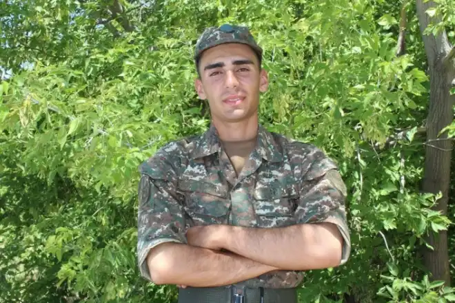 Նուիրեալներ. Վաչեսլաւ նախքան զոհուիլը յաջողած է փրկել զինուորի կեանք