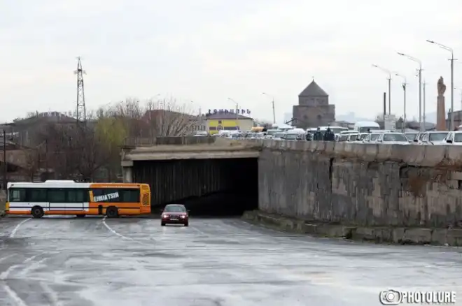 Էջմիածին քաղաքէն ելումուտքը բնականոն հուն մտաւ