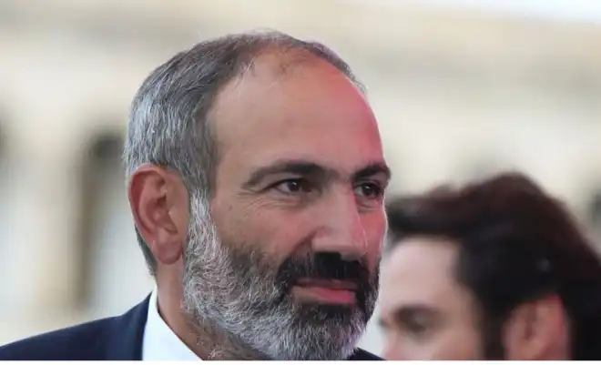 Վարչապետ Փաշինեան ուղիղ եթերով ցոյց տուաւ իր առանձանատունը