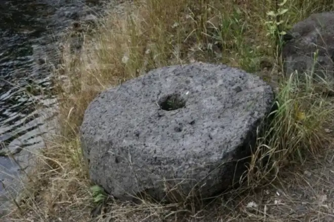 Վայոց Ձոր. Վտանգուած է միջնադարեան ջրաղացի քարը (Լուսանկար)