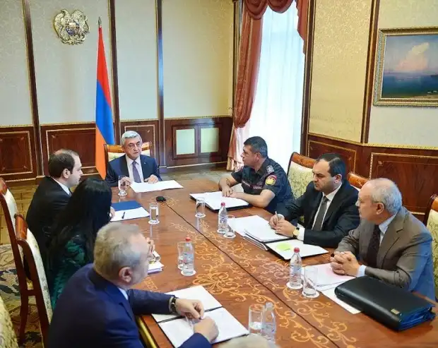 «Զինուած խումբը  պէտք է վար դնէ զէնքը» Յայտարարեց ՀՀ նախագահ Սերժ Սարգսեան