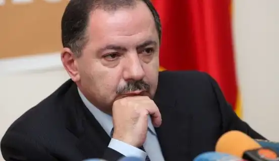 Աղուան  Վարդանեան  հրաժարական  ներկայացուց