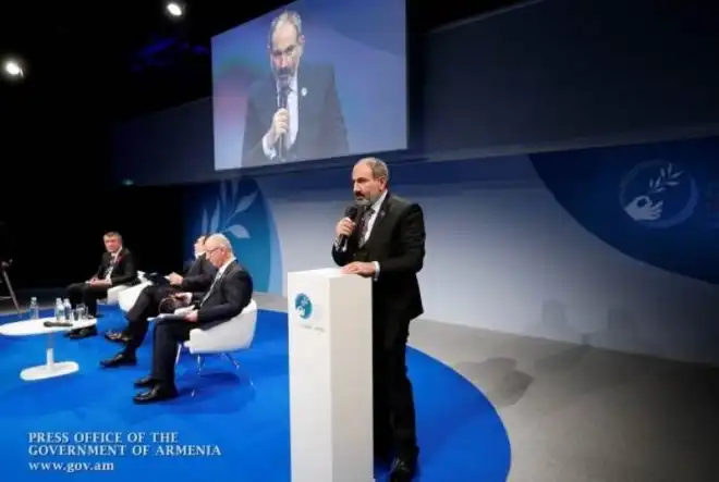 Սա հիանալի առիթ է մտածելու պատերազմներէն զերծ խաղաղութեան դարաշրջանի մասին. Փաշինեանի ելոյթը «Փարիզի խաղաղութեան համաժողով»-ին