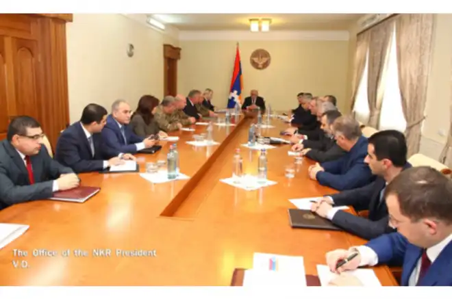 Նախագահ Բակօ Սահակեան հրաւիրած է սահմանադրական բարեփոխումներուն նուիրուած ընդլայնուած խորհրդակցութեան