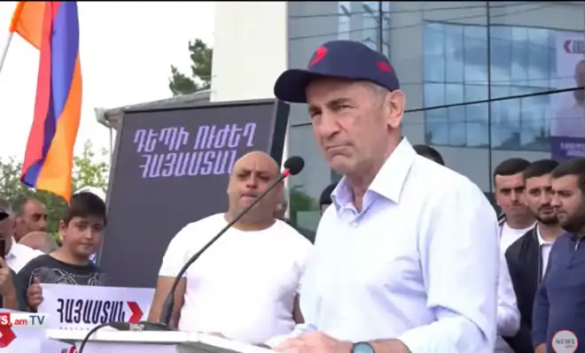 «Նապաստակը միշտ նապաստակ է..» Ռոպերթ Քոչարեան