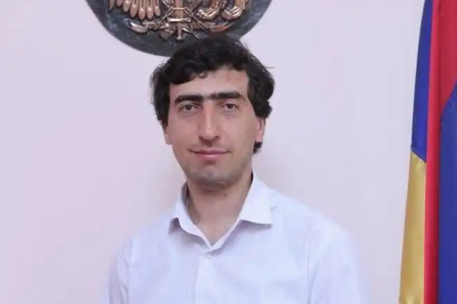 Սմբատ Գոգեանն այլեւս Բարձրագոյն որակաւորման կոմիտէի պետ չէ