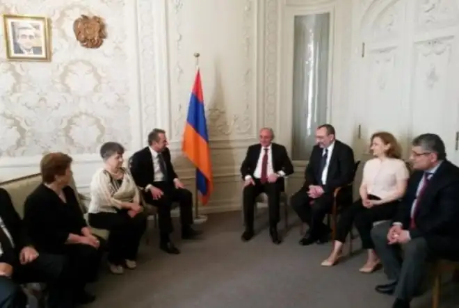 Բակօ Սահակեան այցելած է Պրիւքսէլի ՀՀ դեսպան Թաթուլ Մարգարեանին