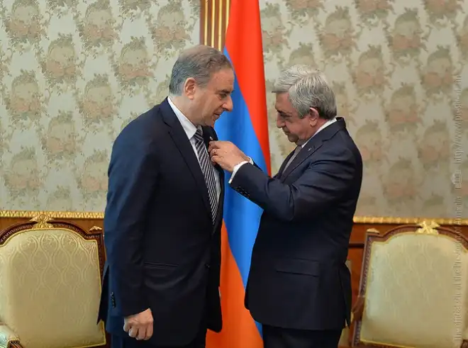 Սերժ Սարգսյանը պարգեւատրել է Լիբանանի պլանավորման հարցերով պետնախարար Միշել Ֆարաոնին