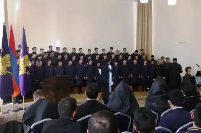 Ս. Վարդանանց տօնին նուիրուած հանդիսութիւն Մայր Աթոռ Սուրբ Էջմիածնէն ներս