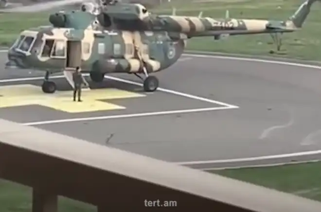 ՊՆ-ի պաշտօնեաներուն ուղղաթիռով դուրս կը բերեն շէնքէն