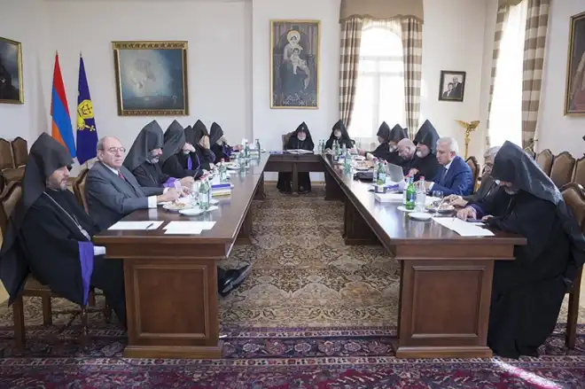 Մայր Աթոռ Ս. Էջմիածնում սկսուեց  Գերագոյն հոգեւոր խորհրդի ժողովը