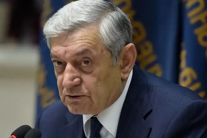 Նախկին նախարար Ֆելիքս Ցոլակեան կաթուած ստանալով հիւանդանոց փոխադրուած է