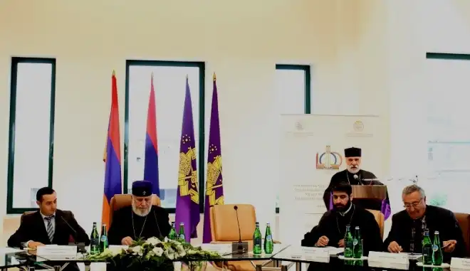 «Հայաստանի Հանրապետութիւնը եւ Հայ Եկեղեցւոյ դերակատարութիւնը հայոց պետականութեան կայացման գործին մԷջ» խորագիրով գիտաժողով Էջմիածինի մէջ