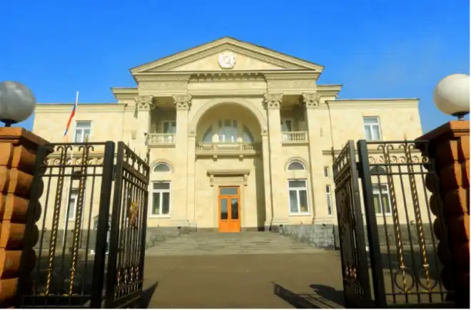 Հանրապետութեան նախագահի նստավայրի դարպասները աւելի երկար բաց պիտի մնան այցելուներու համար