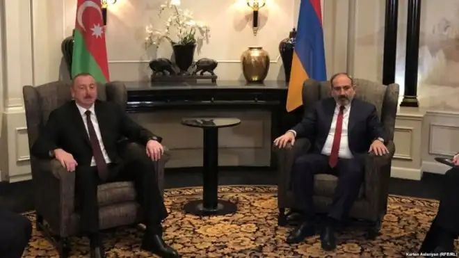 Մեկնարկած է Փաշինեանի եւ Ալիեւի առանձնազրոյցը