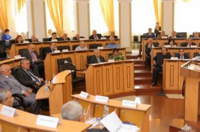 Առաջարկ՝ Սփիւռքի երկու աւանդական կուսակցութիւններուն. Հայկական կուսակցութիւններու երրորդ համաժողով