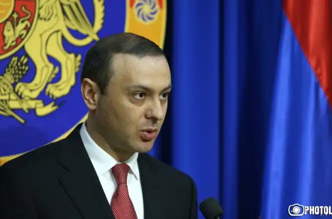 Մեր մօտեցումներուն մէջ որոշակի շտկումներ պէտք է լինեն. Արմէն Գրիգորեանի խնդրայարոյց յայտարարութիւնները Թուրքիոյ մասին