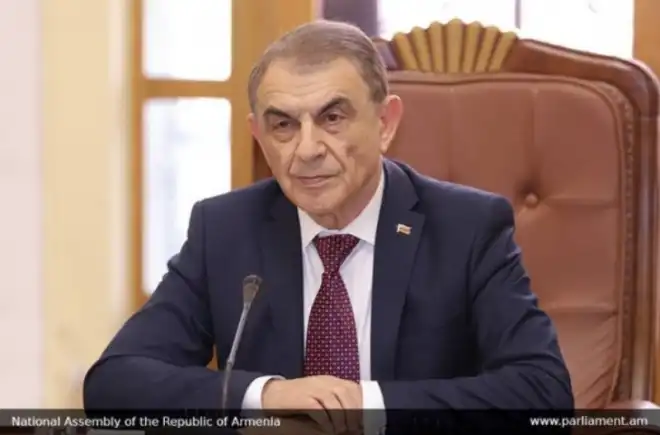 ԱԺ նախագահն այս գիշեր հանդիպած է Սասուն Միքայէլեանի, Արարատ Միրզոյեանի եւ Նիկոլ Փաշինեանի հետ