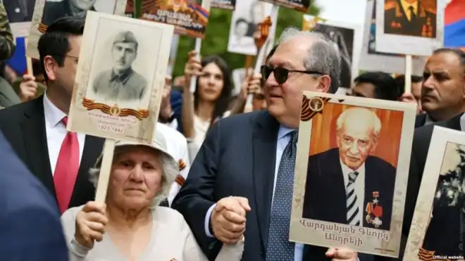 Երեւանի մէջ իրականացուած է «Անմահ գունդ» խորագրով քայլերթ