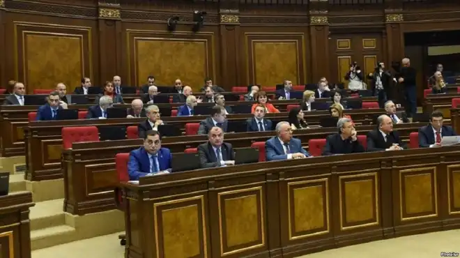 «Հանրապետական»ը  պատրաստ է բանակցիլ Փաշինեանին հետ, եթէ ...