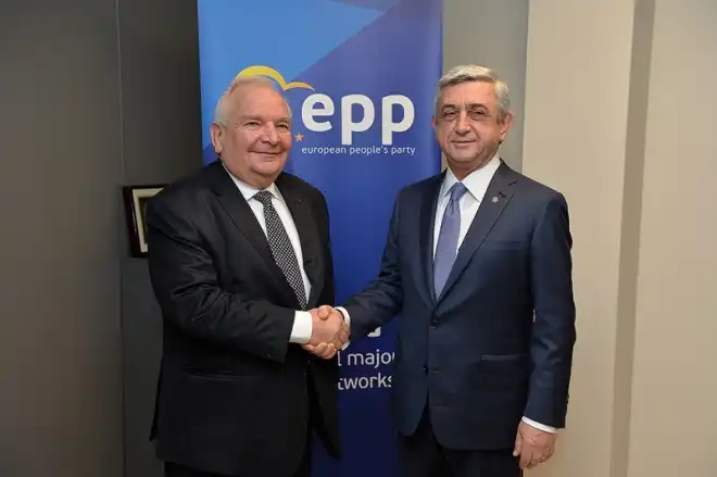 Հայաստանը ջանքեր պիտի չխնայէ ԵԱՀԿ Մինսկի խումբի հետ համատեղ հասնելու հիմնախնդրի խաղաղ կարգաւորման.Սերժ Սարգսեանը` Ժոզէֆ Տոլին