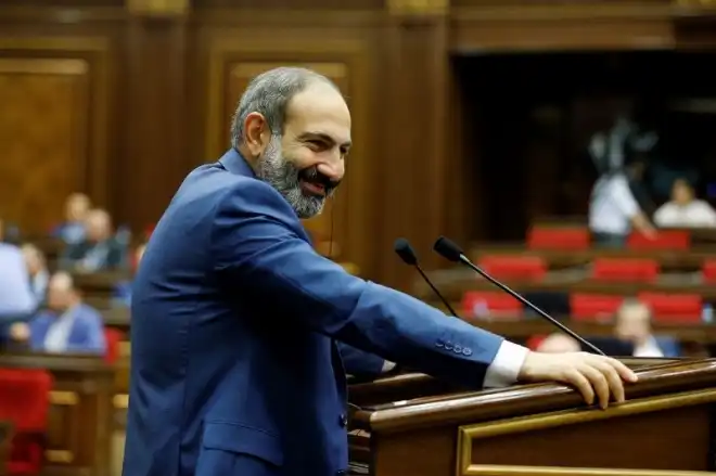 Փաշինեանի կոչը Հայաստանէն դուրս բնակող ՀՀ քաղաքացիներուն. «Եկէք եւ մասնակցեցէք հանրաքուէին»