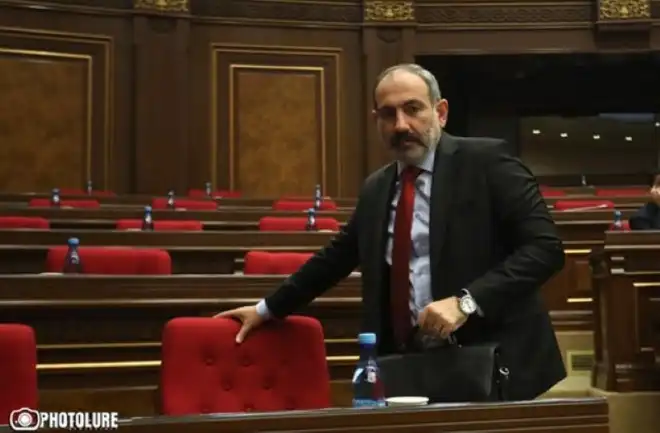 Փաշինեան Ազգային Ժողովէն ներս հանդիպած է «Իմ Քայլ»ական պատգամաւորներուն