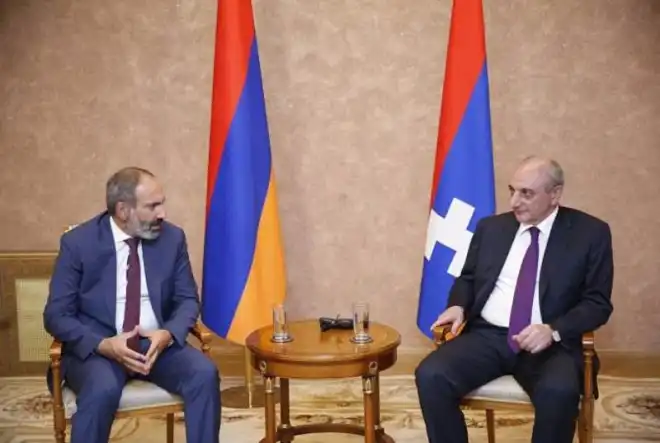 Երևանում երեկ երեկոյան հանդիպել են Բակո Սահակյանն ու Նիկոլ Փաշինյանը