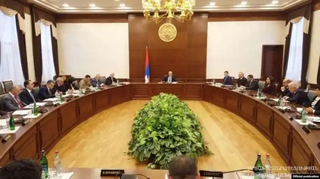 Բակօ Սահակեանն Արցախի մէջ արտակարգ իրավիճակ յայտարարած է. ըստ հրամանագրի՝ ընտրութիւնները պիտի կայանան