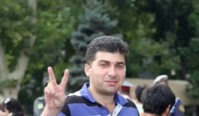 Ազատ արձակուած է Երեւանի աւագանիի անդամ Դաւիթ Սանասարեանը